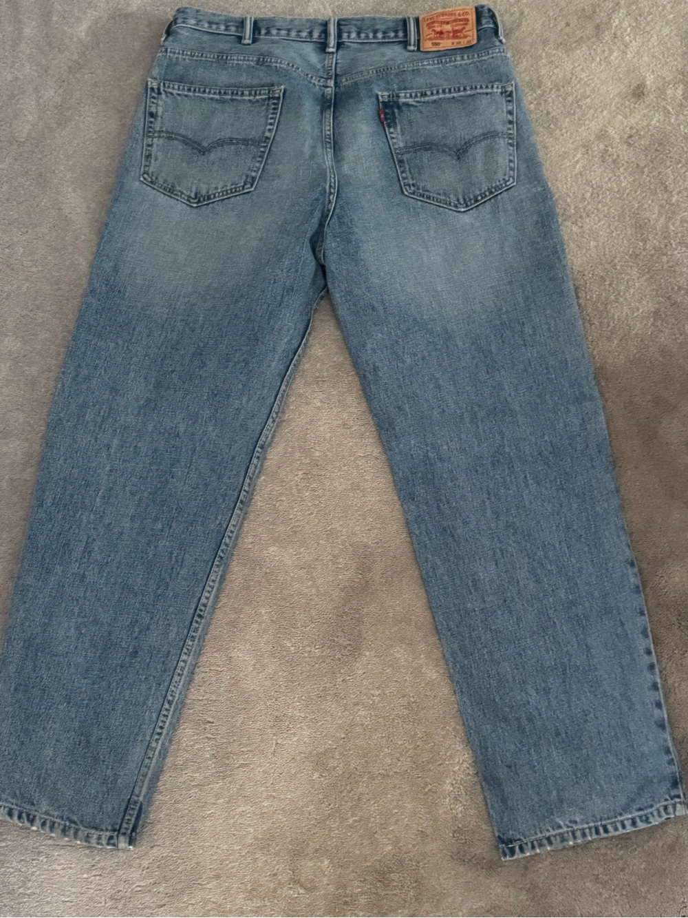 Levi's 550 Classic Straight Men’s Jeans - Light/Medium Blue